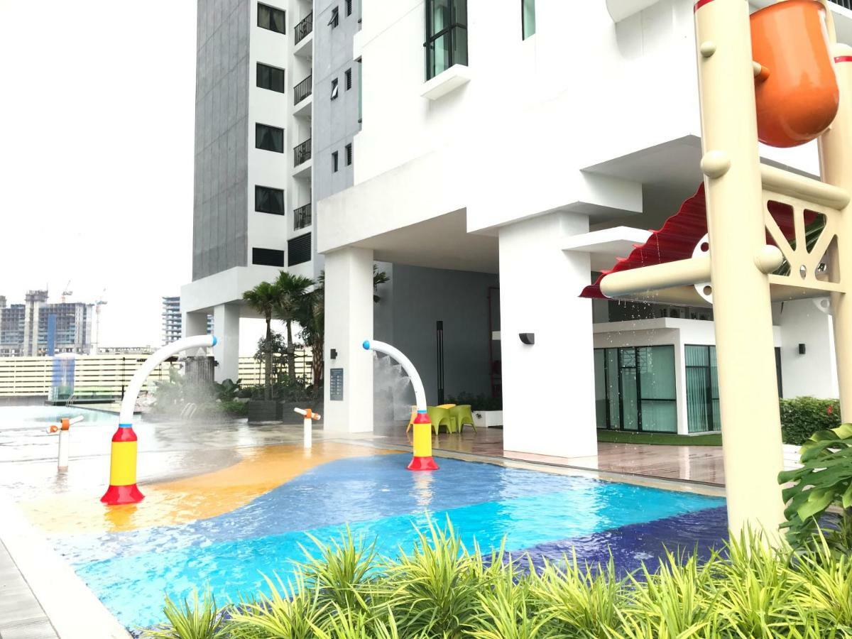 Apartamento Mosaic Souhtkey Highfloor 2Br 2-6Pax 5Mins Jbciq&Sentosa Johor Bahru Exterior foto